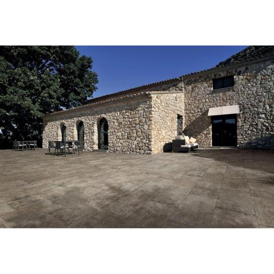 coem loire padloburkolat jarolap greslap padlolap csempe moka barna fagyallo vegyes romai rakas rusztikus mediterran terasz burkolat nappali konyha etkezo csuszasmentes country.JPG